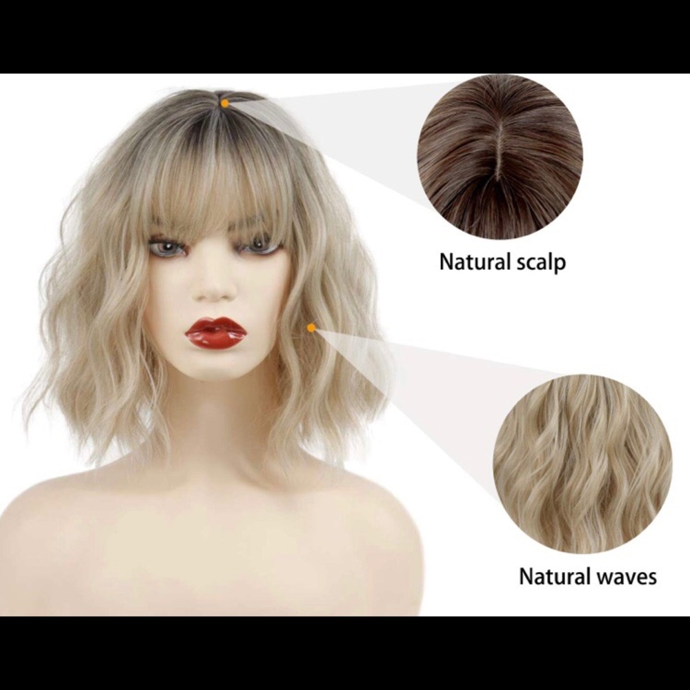 Blonde shirt wig